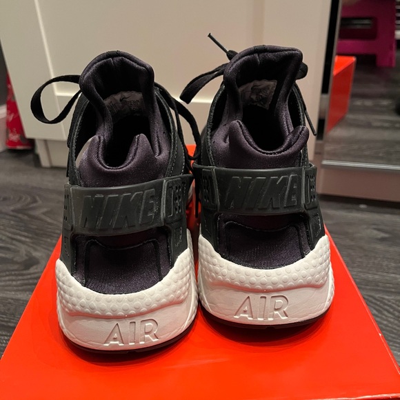 Nike Air Huarache - Picture 4 of 6